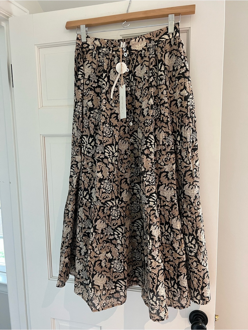 Cleobella Black and Beige Floral A-Line Midi Skirt NWT